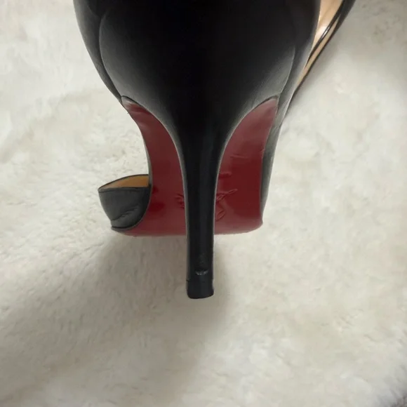 Christian Louboutin Black Pointed-Toe Iriza leather Pumps - Picture 4 of 12